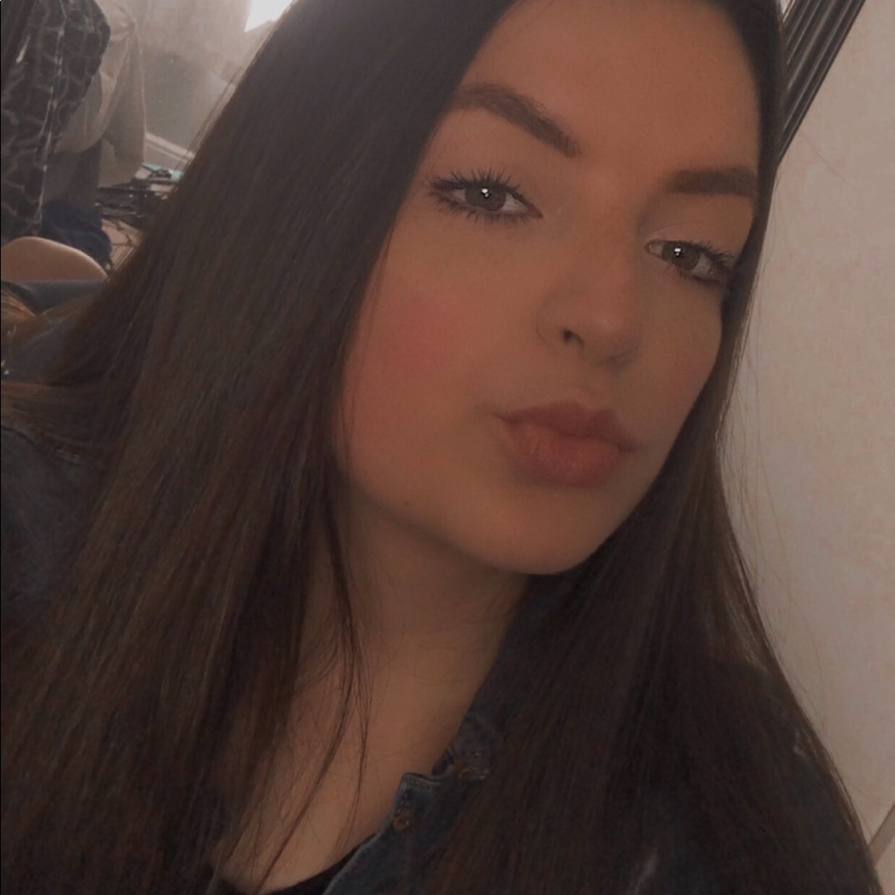 Meet your Posher, Sierra